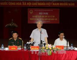 អគ្គលេខាបក្សកុម្មុយនិស្តNguyen Phu Trongជួបប្រាស្រ័យជាមួយអ្នកបោះឆ្នោតខ័ណ្ឌTay Ho